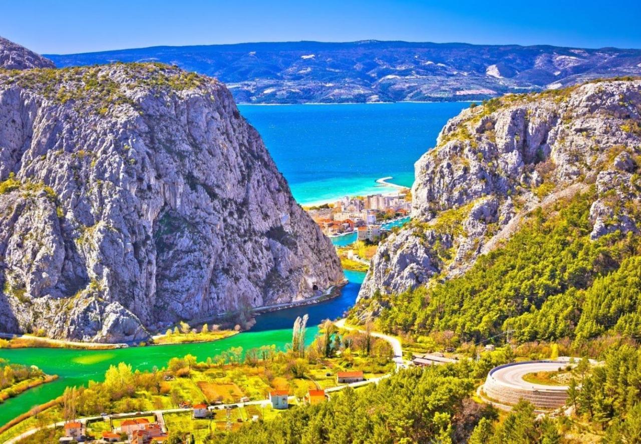 Apartments & Restaurant Galeb Marusici  Exterior photo