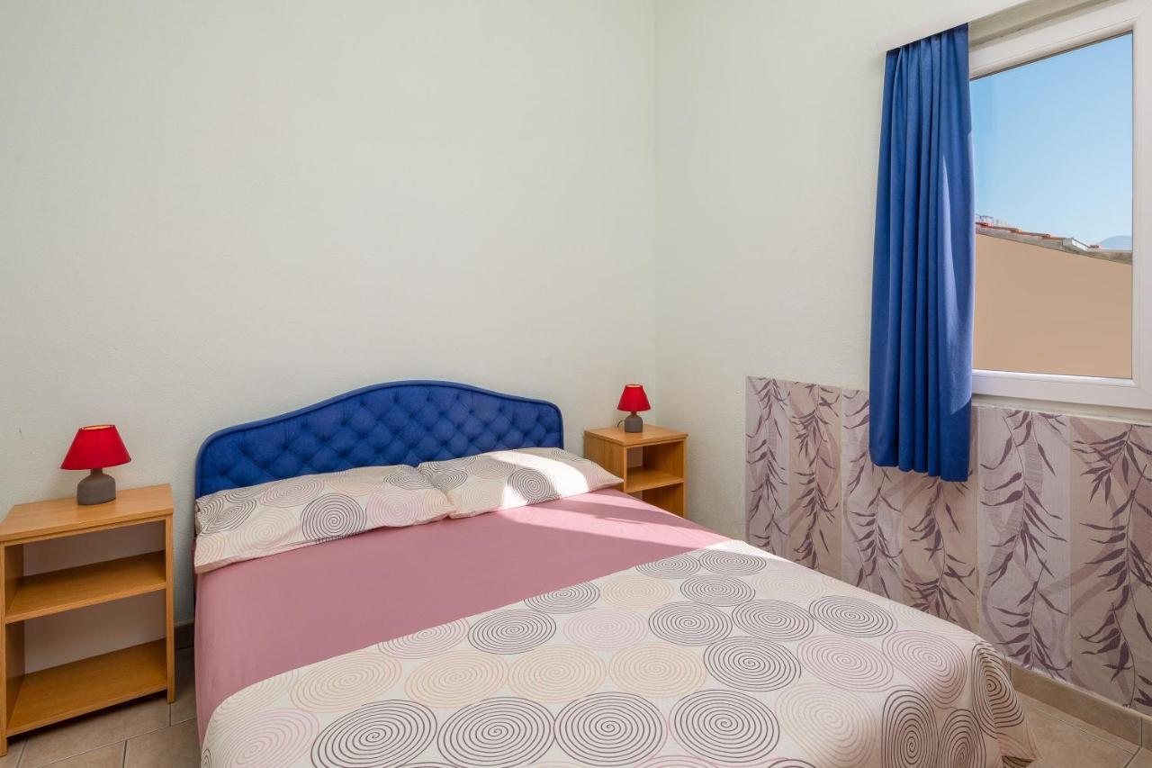 Apartments & Restaurant Galeb Marusici  Exterior photo